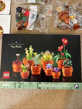 Lego Tiny Plants Botanical Collection